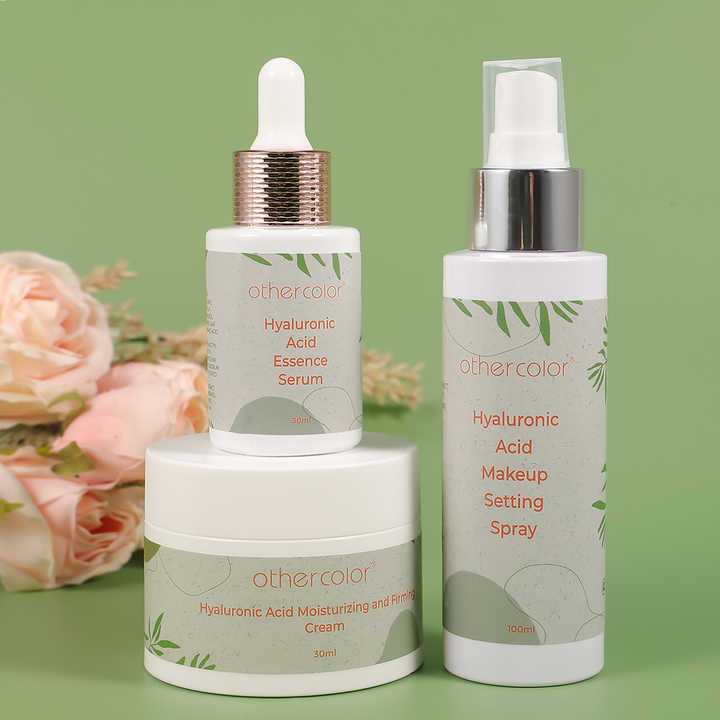 Hyaluronic skincare set van drie